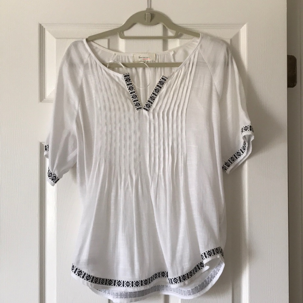 Short sleeve blouse